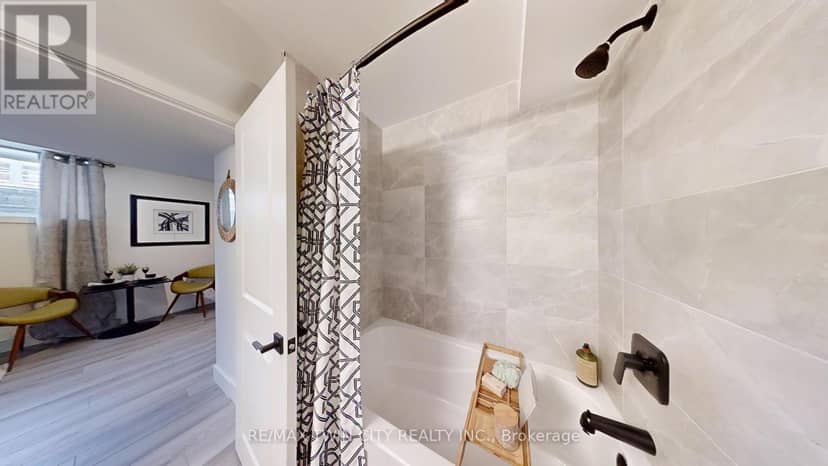 1715 Fairfield Road — photo 16 of 23