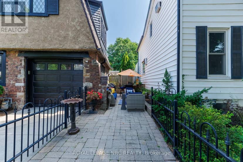 52 Yates Street — photo 33 of 40