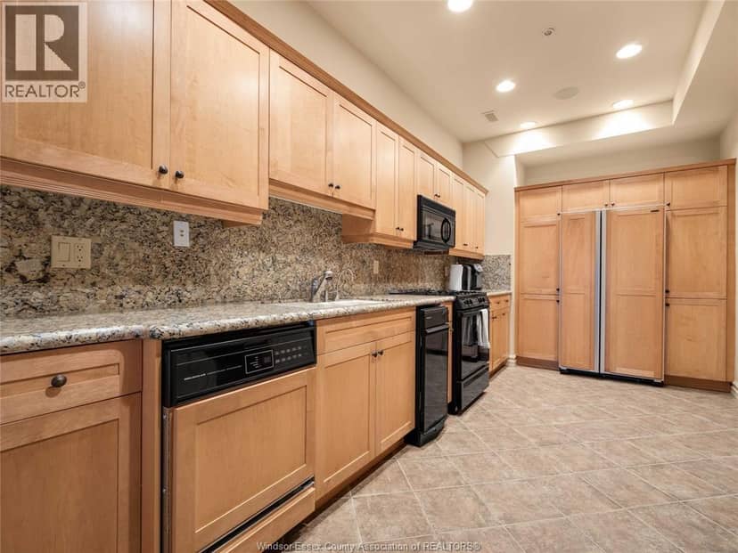 318 Crystal Bay Drive — photo 36 of 40
