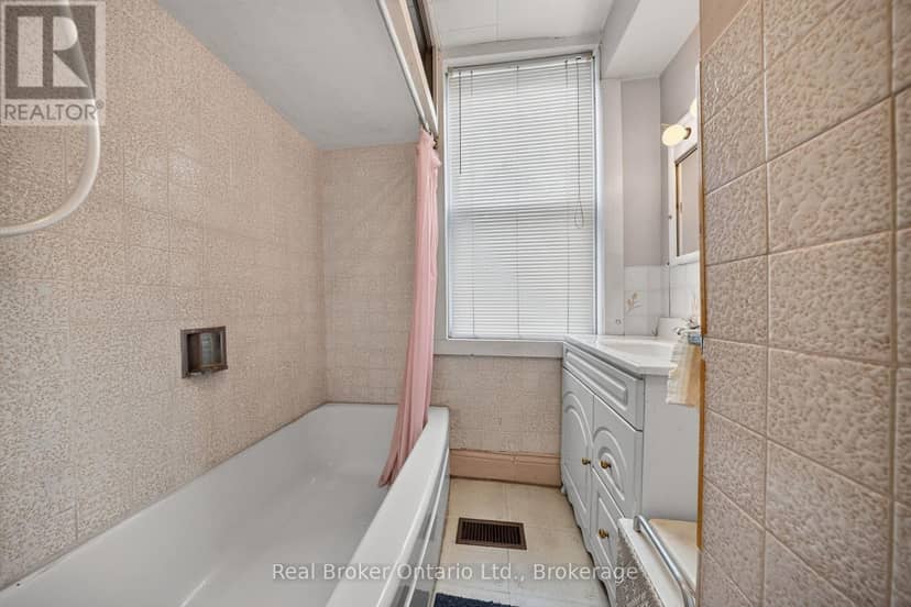 9033 Erin Garafraxa Townline — photo 23 of 40