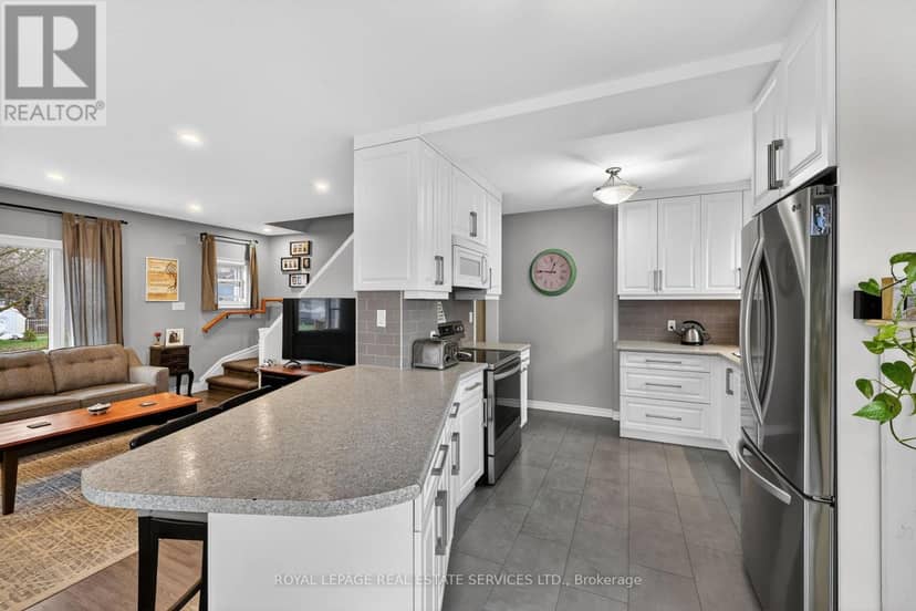 71 Centre Street S — photo 13 of 30