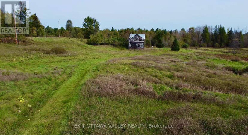 272 Round Lake Road, Killaloe, Hagarty and Richards, photo 3