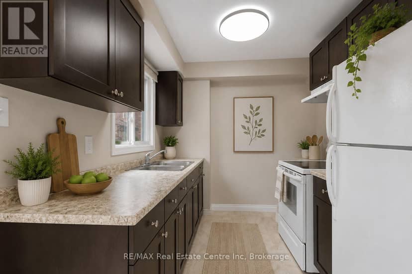 49 - 371 Bronte Street S — photo 10 of 39