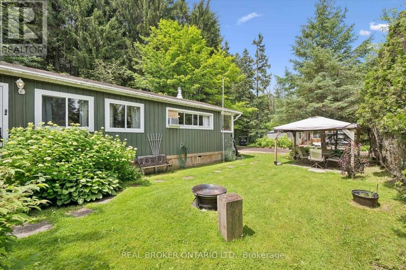 127 Cedar Crescent — photo 20 of 40
