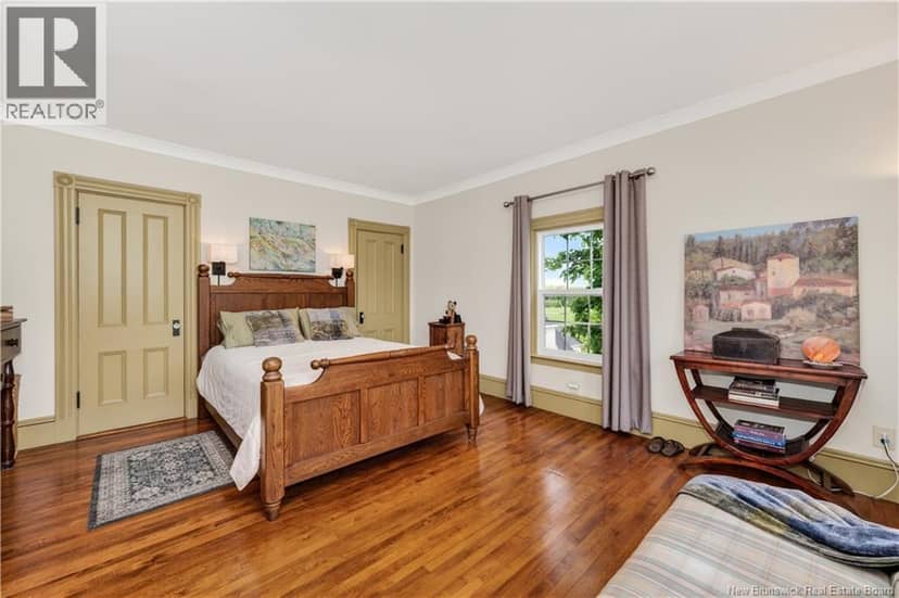 537 Trafalgar Road — photo 33 of 40