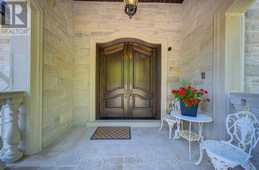 727 Sunset Beach Road, Richmond Hill, photo 2