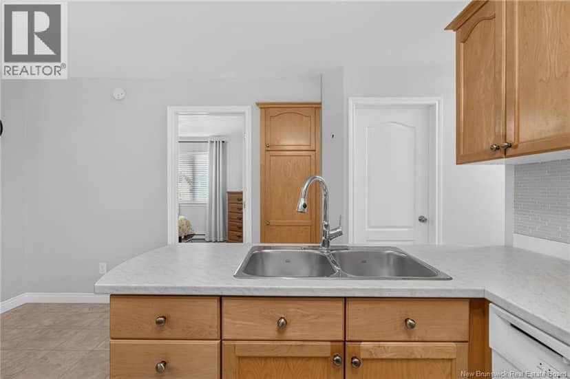 50 Damien Street Unit# 6 — photo 14 of 25