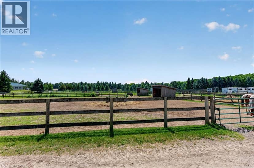 564 8TH CONCESSION Road E — photo 38 of 40