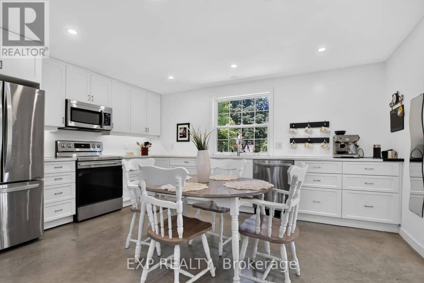 184 James Street — photo 9 of 37