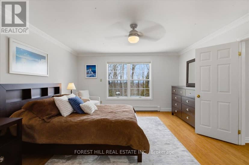 1836 Quantz Crescent — photo 15 of 34