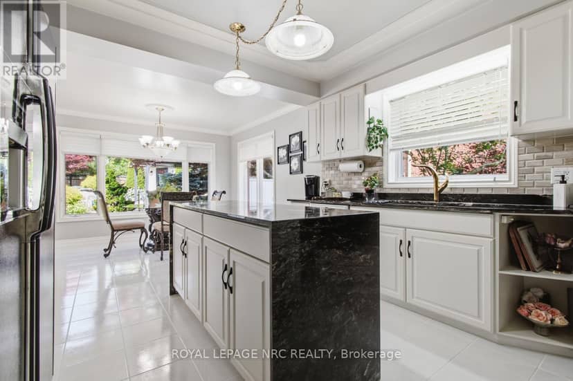 4 Greenvale Court — photo 9 of 40