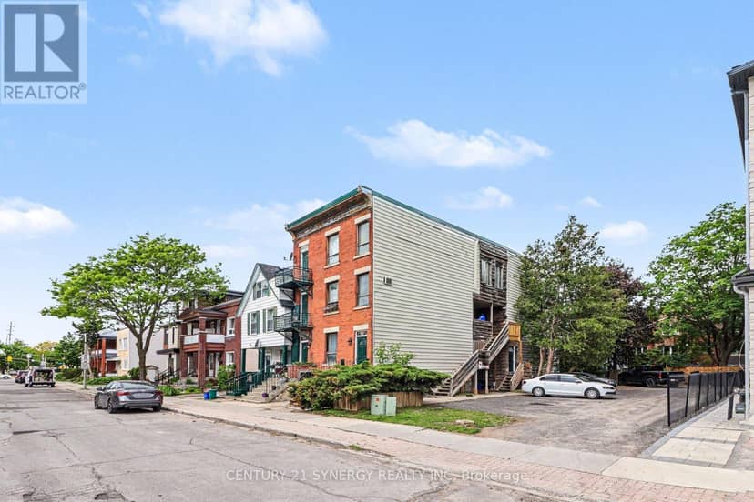 279 St Andrew Street — photo 2 of 30