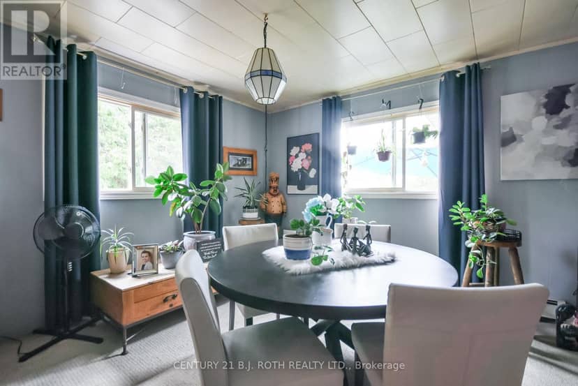 6 Caroline Street — photo 20 of 40
