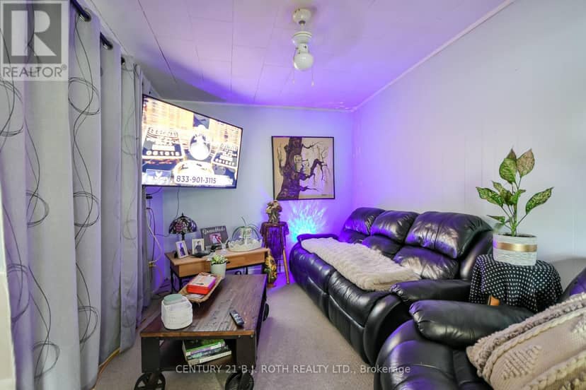 6 Caroline Street — photo 21 of 40