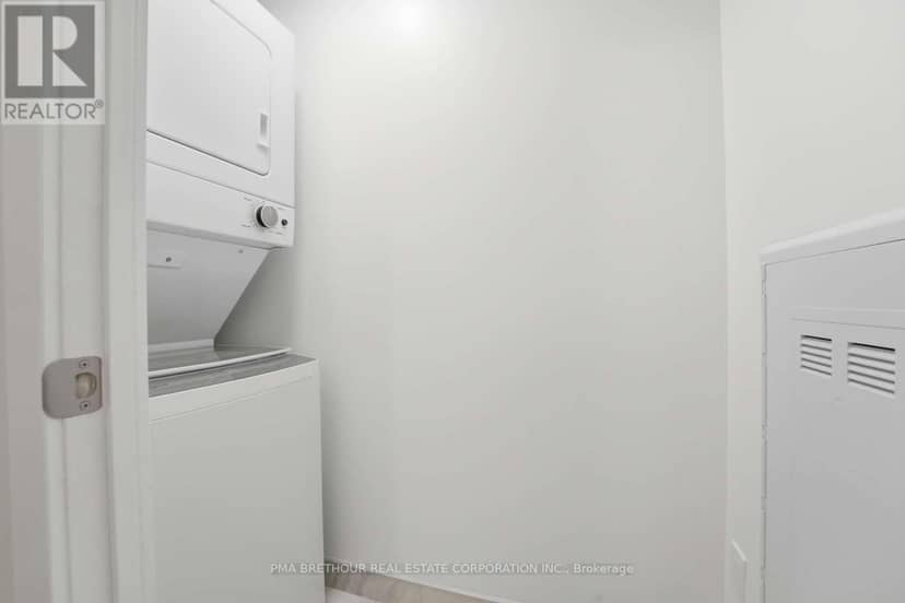 1211 - 370 Martha Street — photo 14 of 20