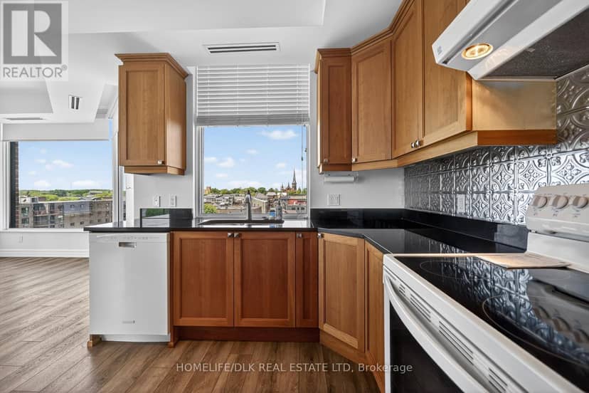 804 - 15 St Andrew Street — photo 9 of 12