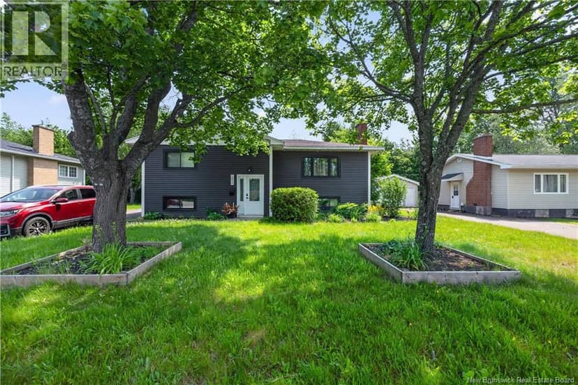 252 Buckingham Avenue — photo 1 of 40
