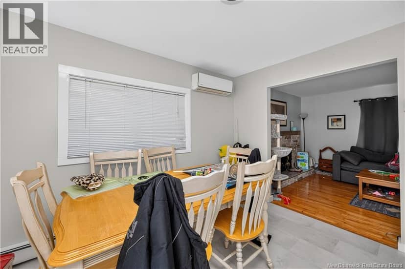 252 Buckingham Avenue — photo 10 of 40
