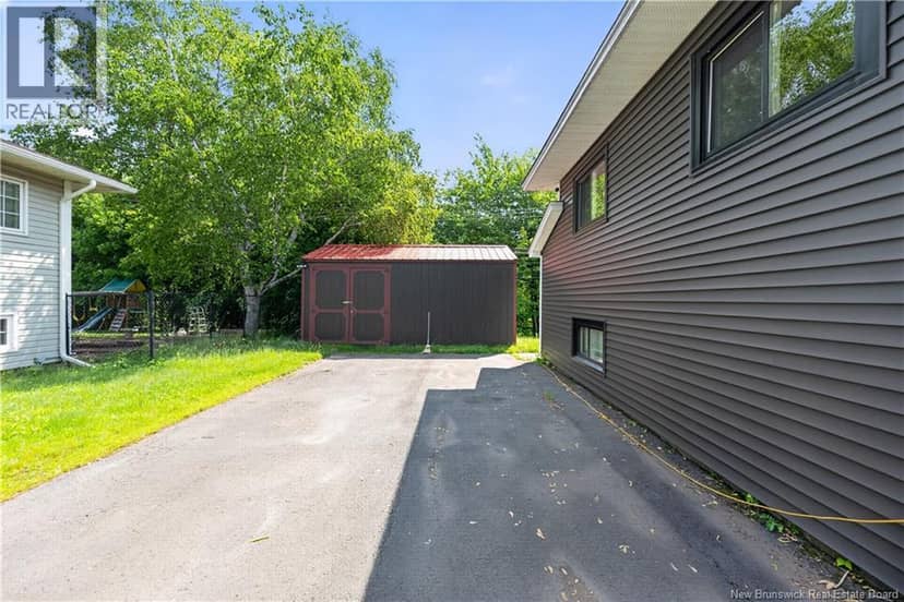 252 Buckingham Avenue — photo 31 of 40