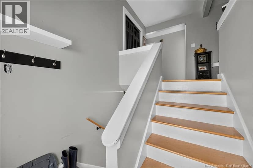 252 Buckingham Avenue — photo 6 of 40