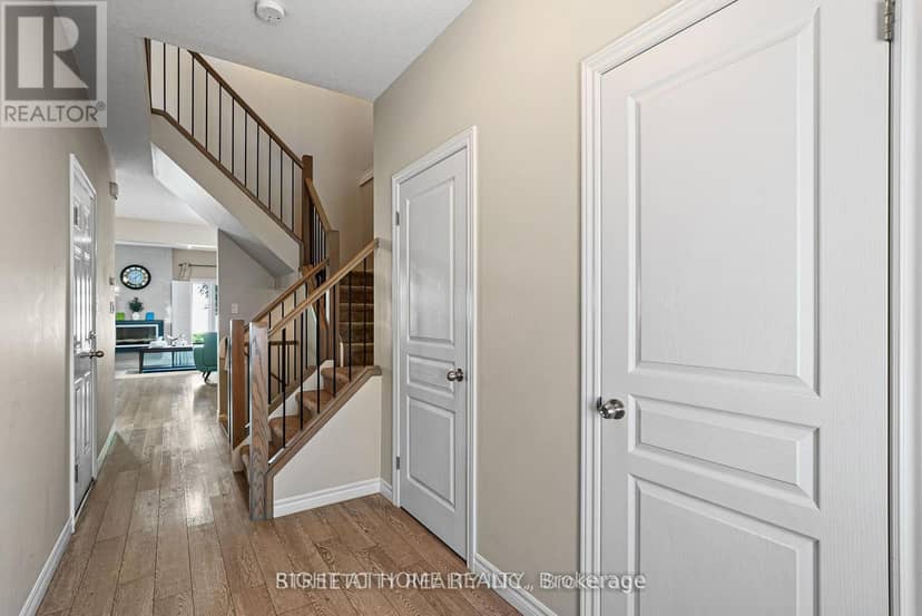 3 - 1924 Cedarhollow Boulevard, London North, photo 6