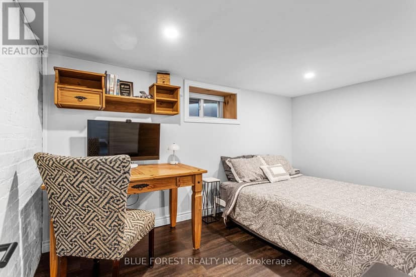 295 Buller Street — photo 28 of 40