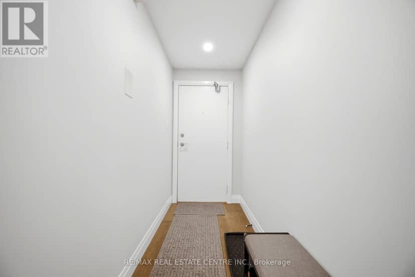 410 - 1320 Mississauga Valley Boulevard — photo 6 of 40