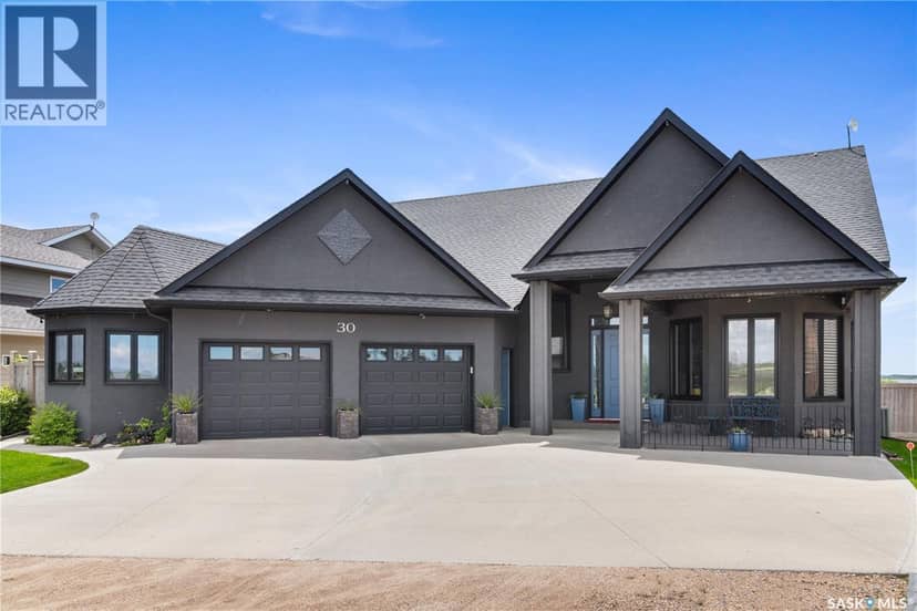 30 Pape DRIVE, Humboldt Lake