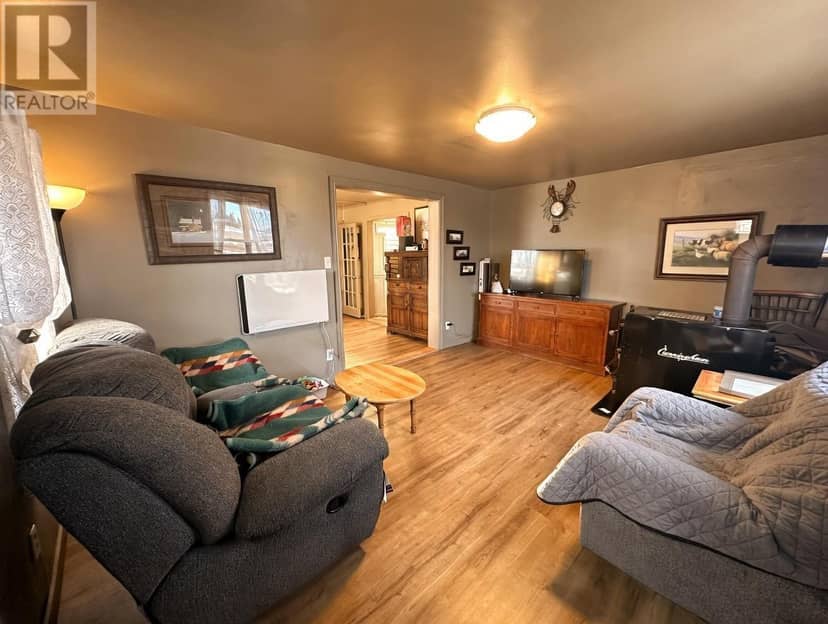 284 Upton Road — photo 17 of 35
