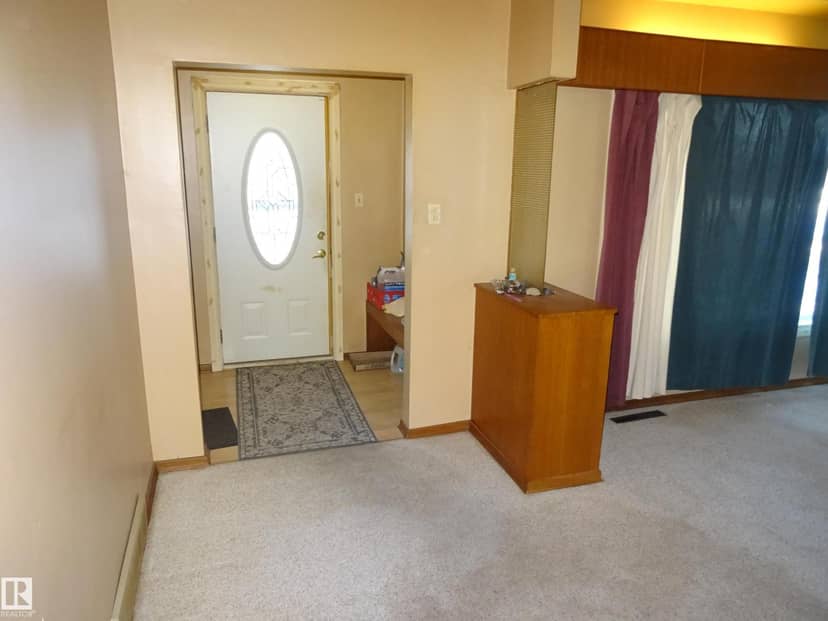 5036 52 ST, Andrew, photo 3