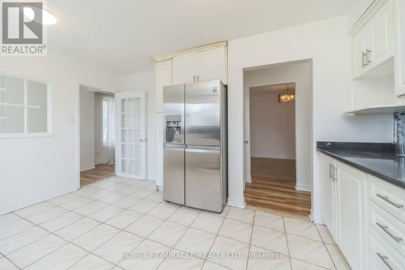 7187 Darcel Avenue — photo 16 of 40