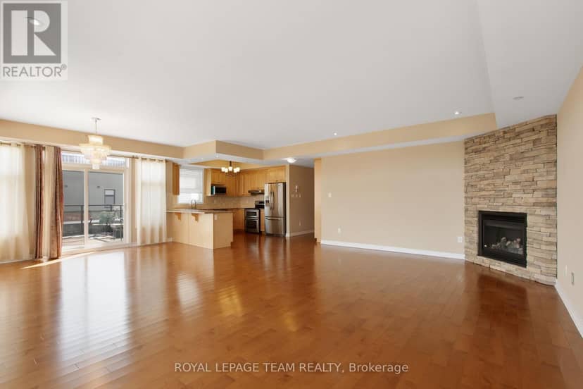 401 - 659 Sue Holloway Drive — photo 15 of 40