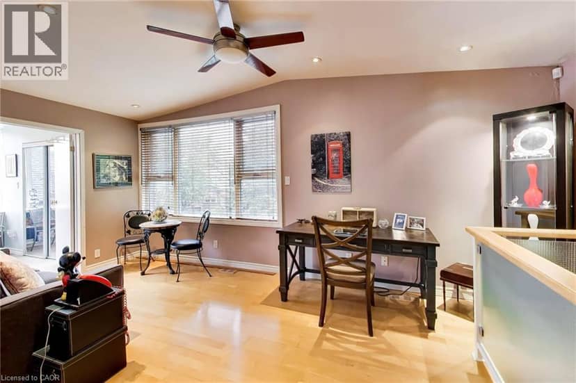 196 GRANT Avenue — photo 7 of 24