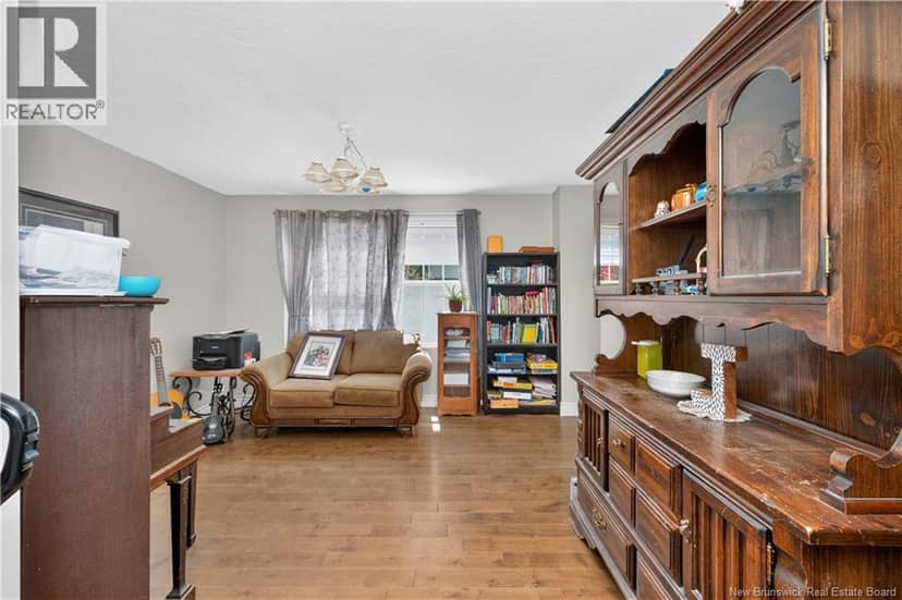 32 Bellefield — photo 9 of 40