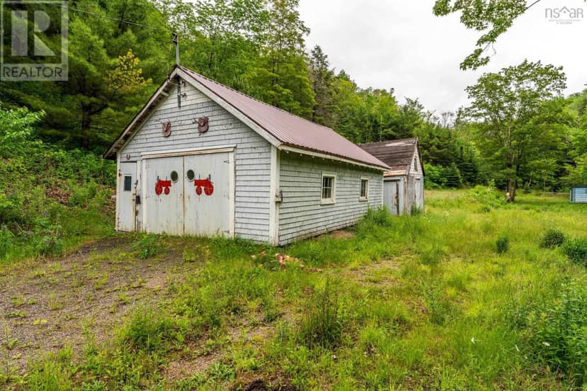 18 Clementsport Road — photo 9 of 34