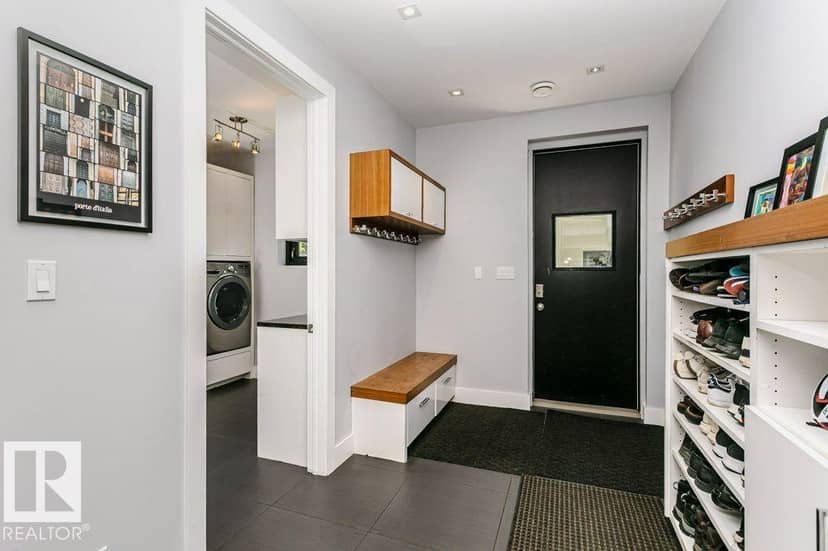9035 Saskatchewan Dr NW — photo 33 of 40