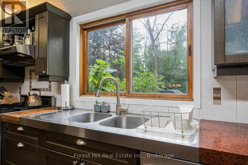 23 Silver Creek Drive — photo 12 of 40