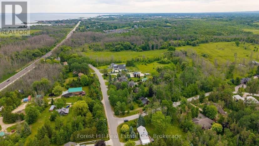 23 Silver Creek Drive — photo 3 of 9