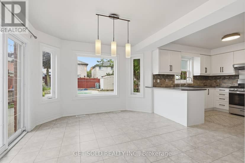 28 Hawkins Drive — photo 3 of 31