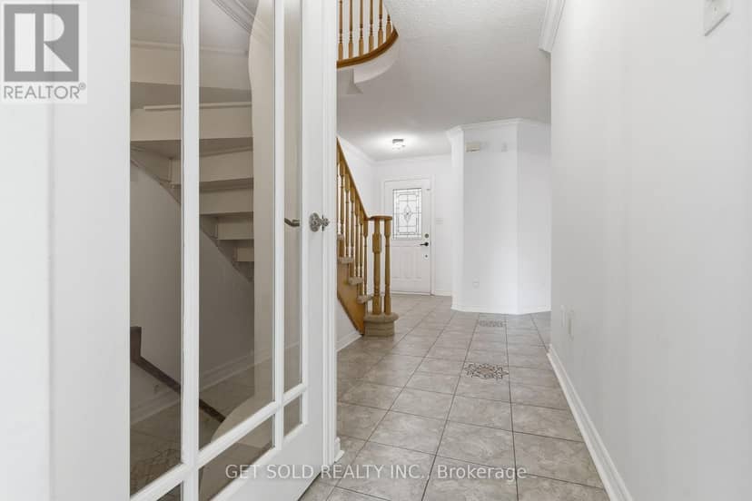 28 Hawkins Drive — photo 7 of 31