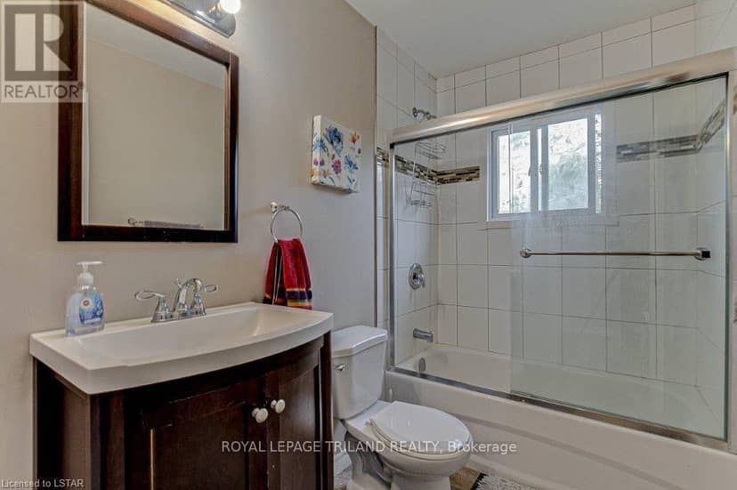 256 Edinburgh Street — photo 22 of 31