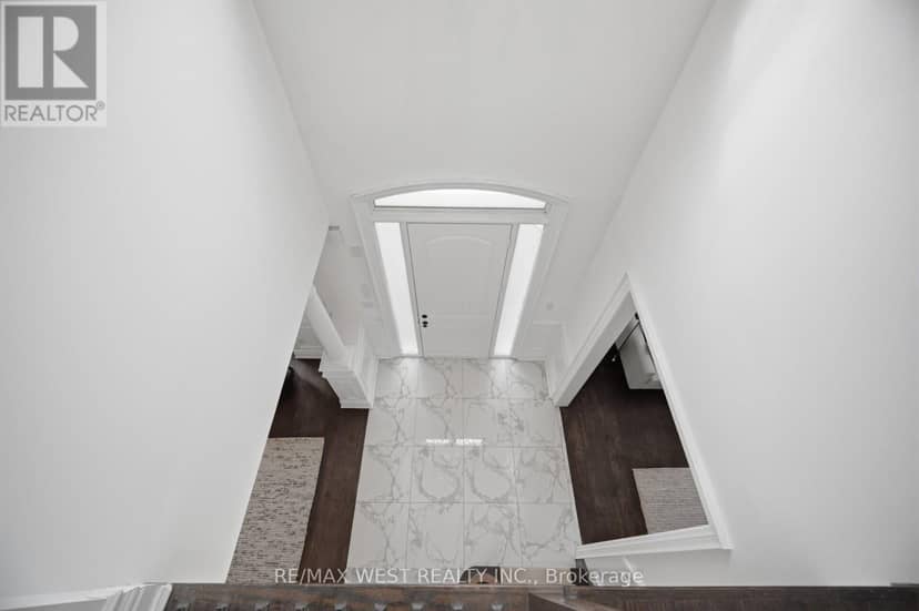 92 Glengordon Crescent — photo 13 of 39