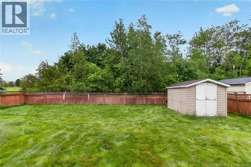 242 Doreen Crescent — photo 19 of 20