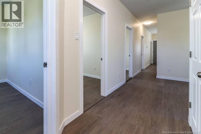 204-206 St. James W Street — photo 19 of 40