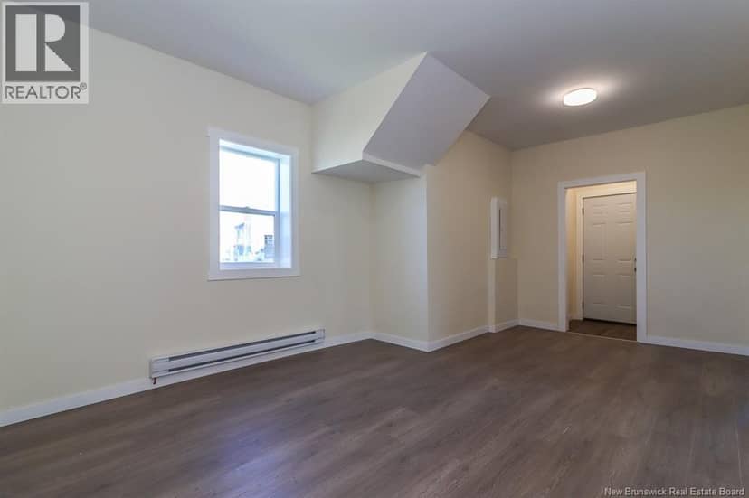 204-206 St. James W Street — photo 23 of 40