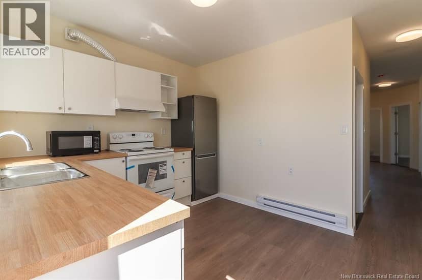 204-206 St. James W Street — photo 29 of 40