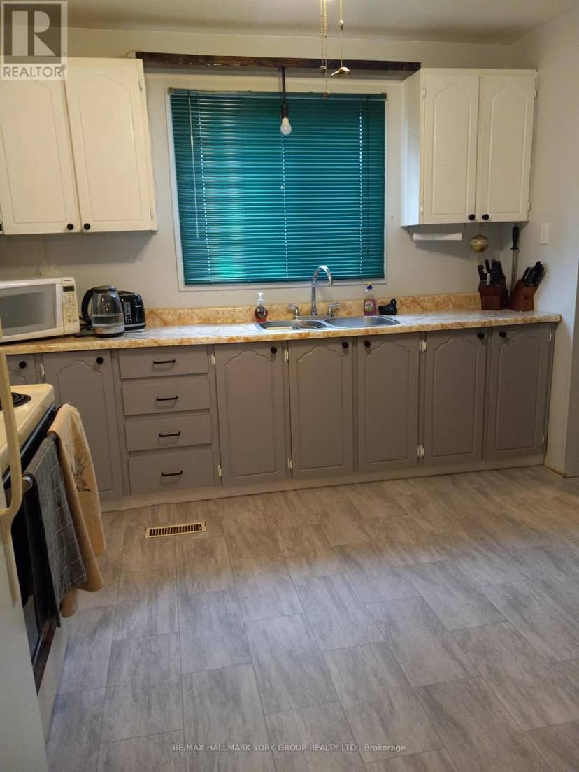 152 Beech Street — photo 11 of 15