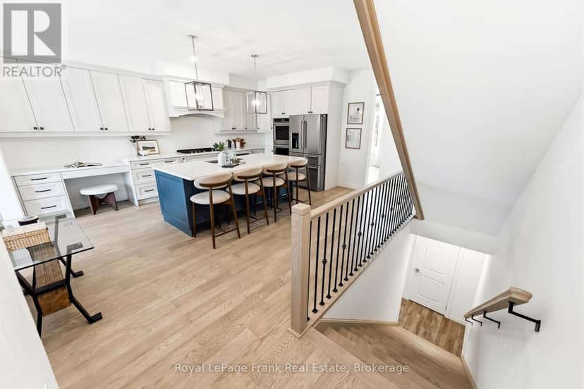 27 Shand Lane — photo 31 of 39