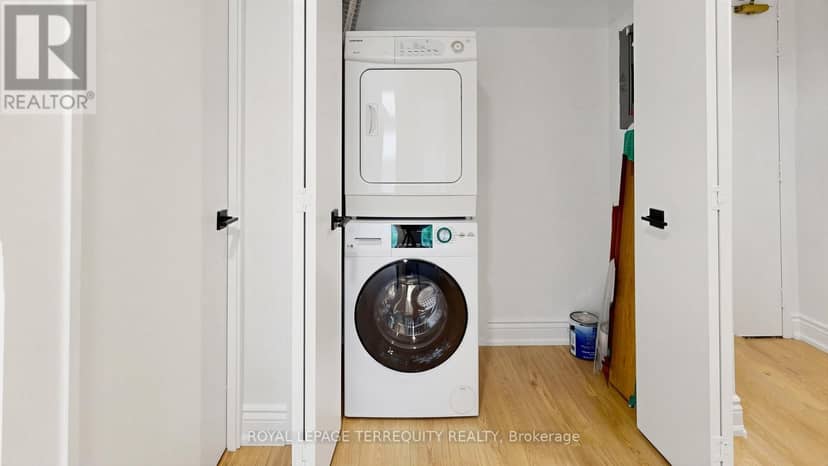 220 - 92 King Street E — photo 25 of 40