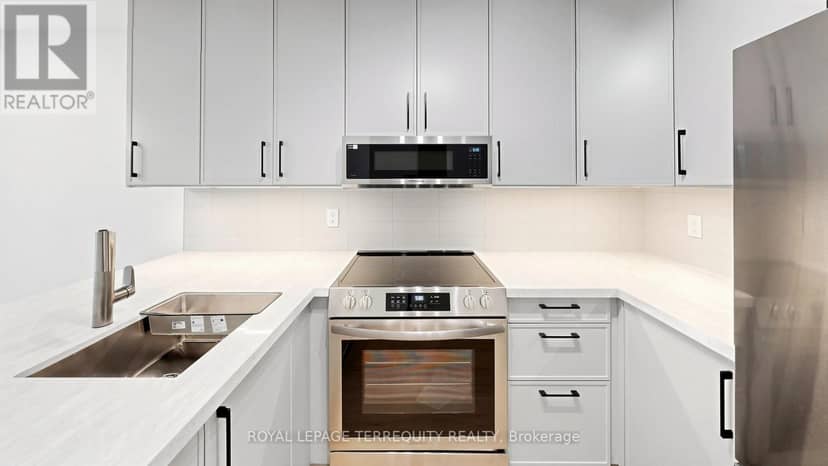220 - 92 King Street E — photo 6 of 40
